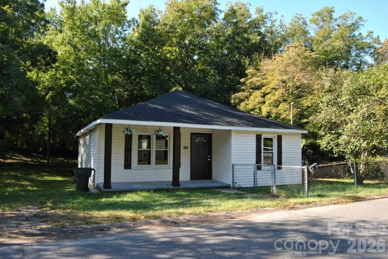 2431 Milton Ave., Gastonia, NC 28052