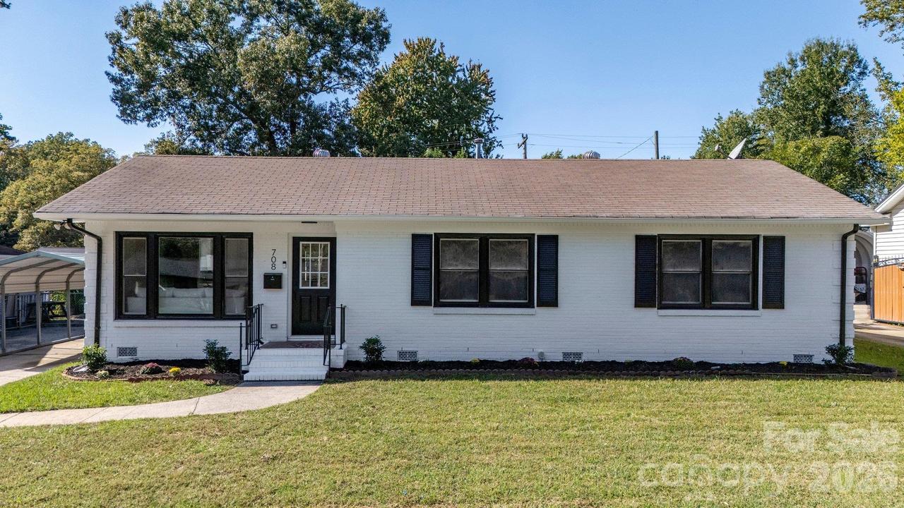 708 Aintree Rd., Charlotte, NC 28215