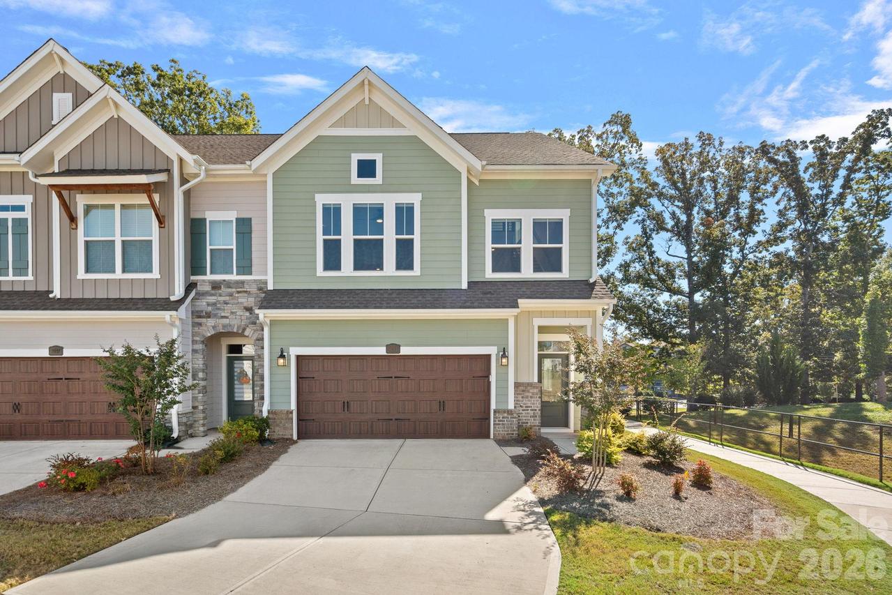 9051 Charles Francis Ln., Cornelius, NC 28031