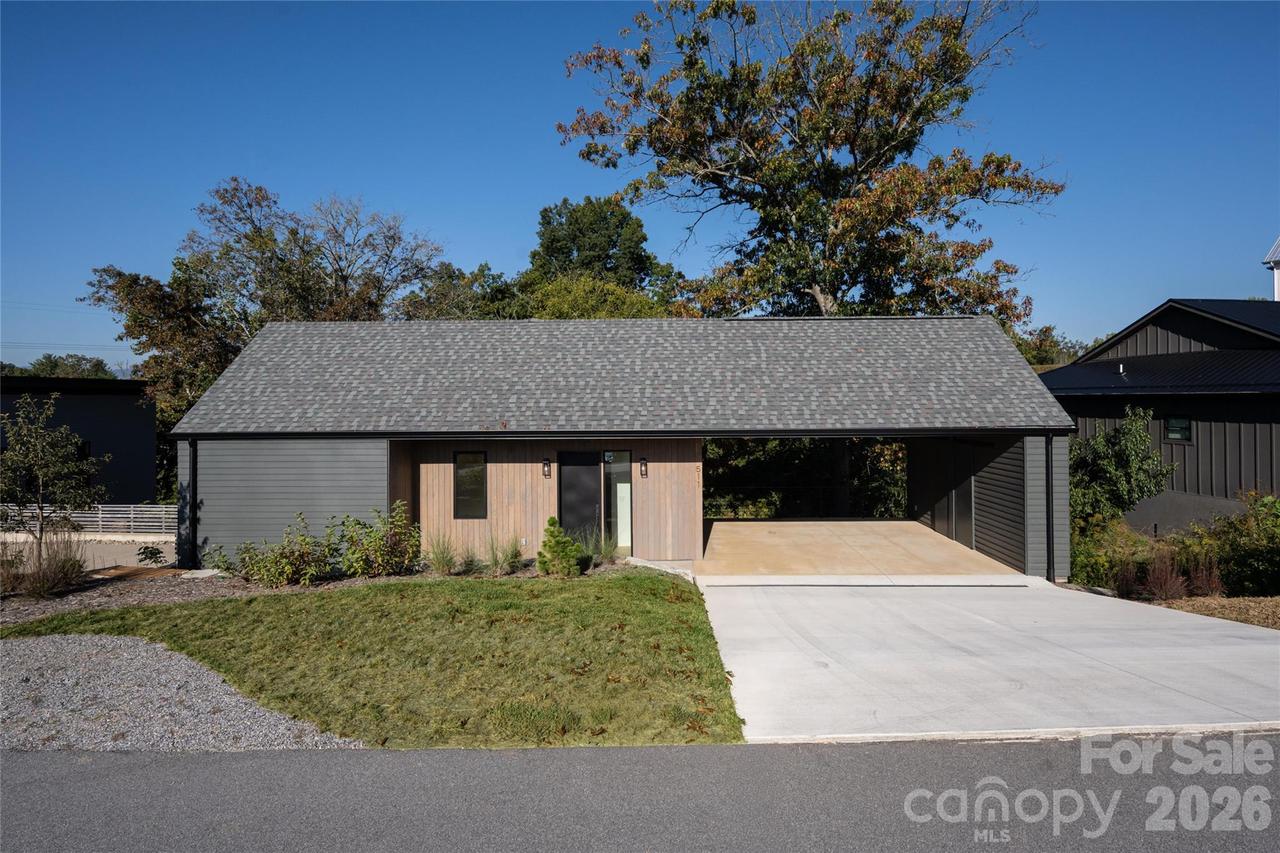 511 Wilma Dykeman Tr., Asheville, NC 28804
