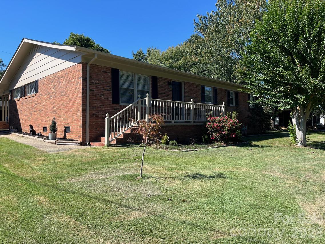 133 Kings Dr., Forest City, NC 28043