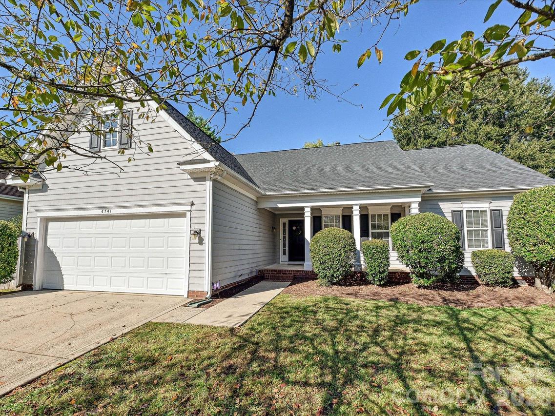 6701 Sweetfield Dr., Charlotte, NC 28269