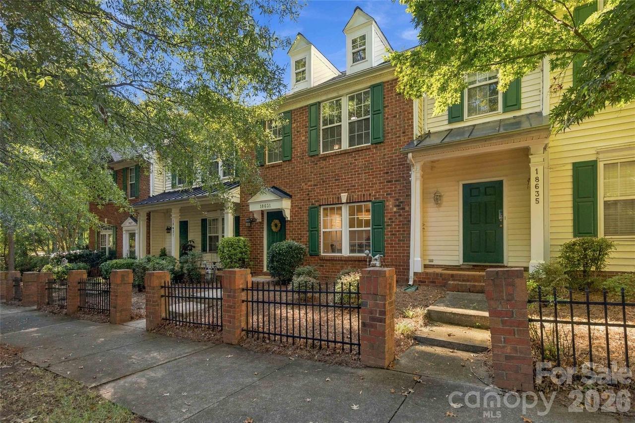 18631 Oakhurst Blvd., Cornelius, NC 28031
