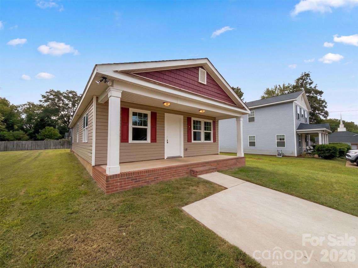 109 Lakewood Ave., Charlotte, NC 28208
