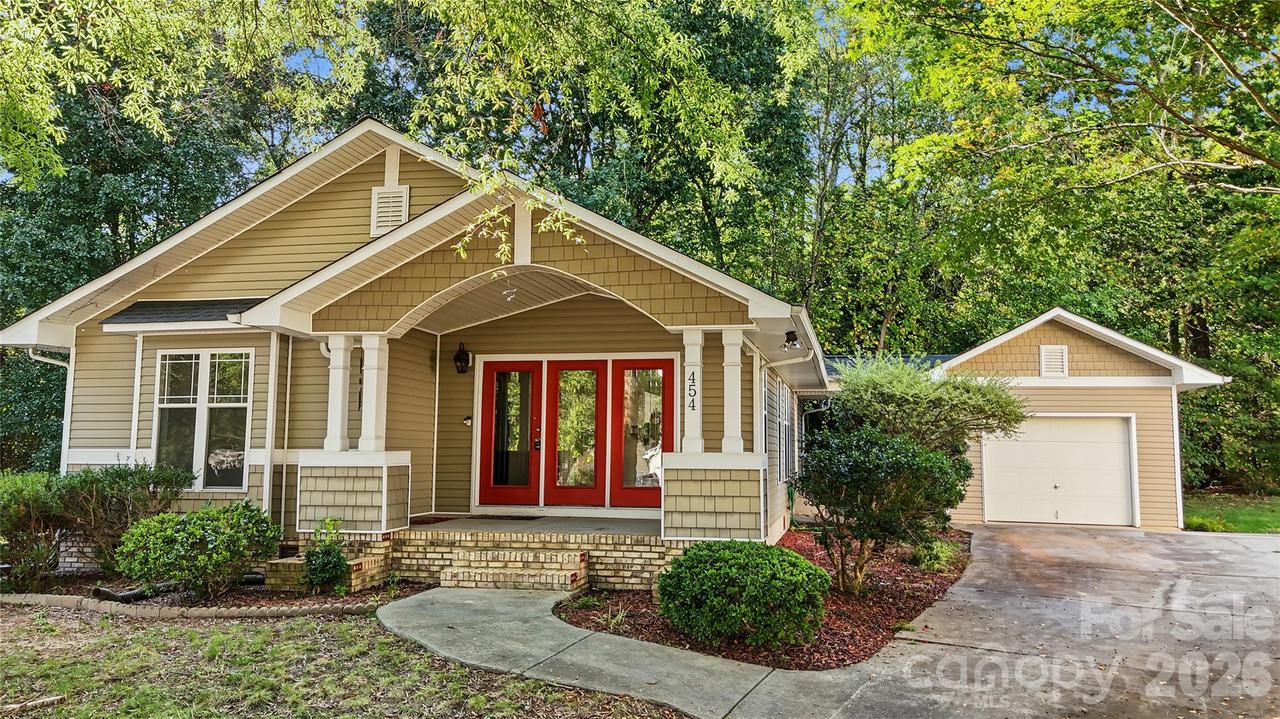 454 Mables Ct., Statesville, NC 28677