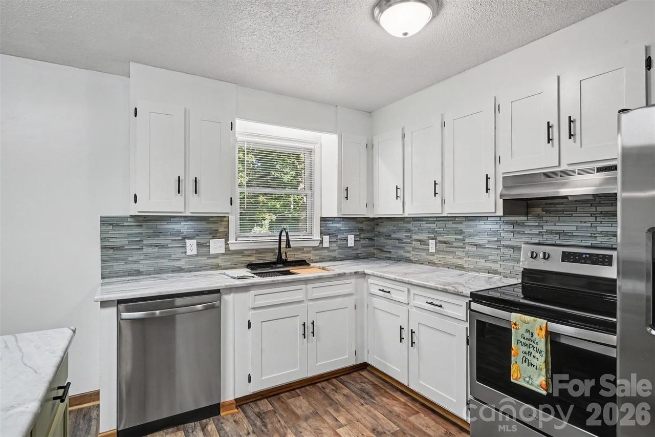 3917 Lake Rd., Charlotte, NC 28269