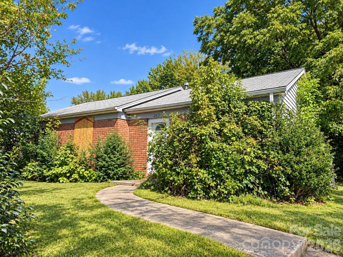 2636 Dalecrest Dr., Charlotte, NC 28269