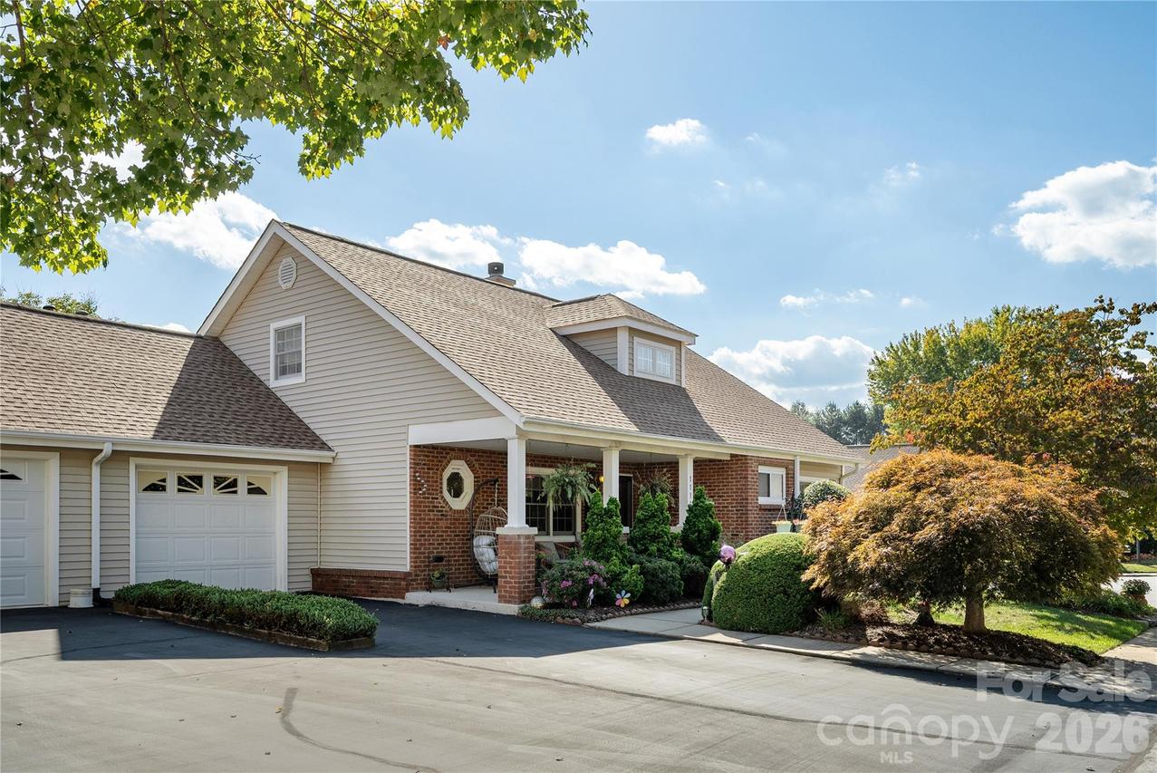 1111 Citation Cir., Hendersonville, NC 28739
