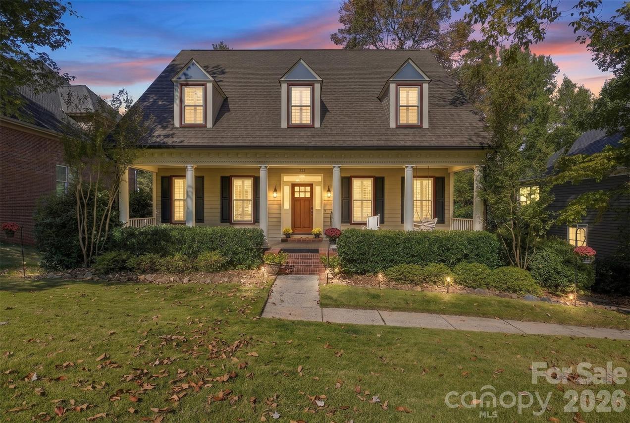 223 N Brackenbury Ln., Charlotte, NC 28270