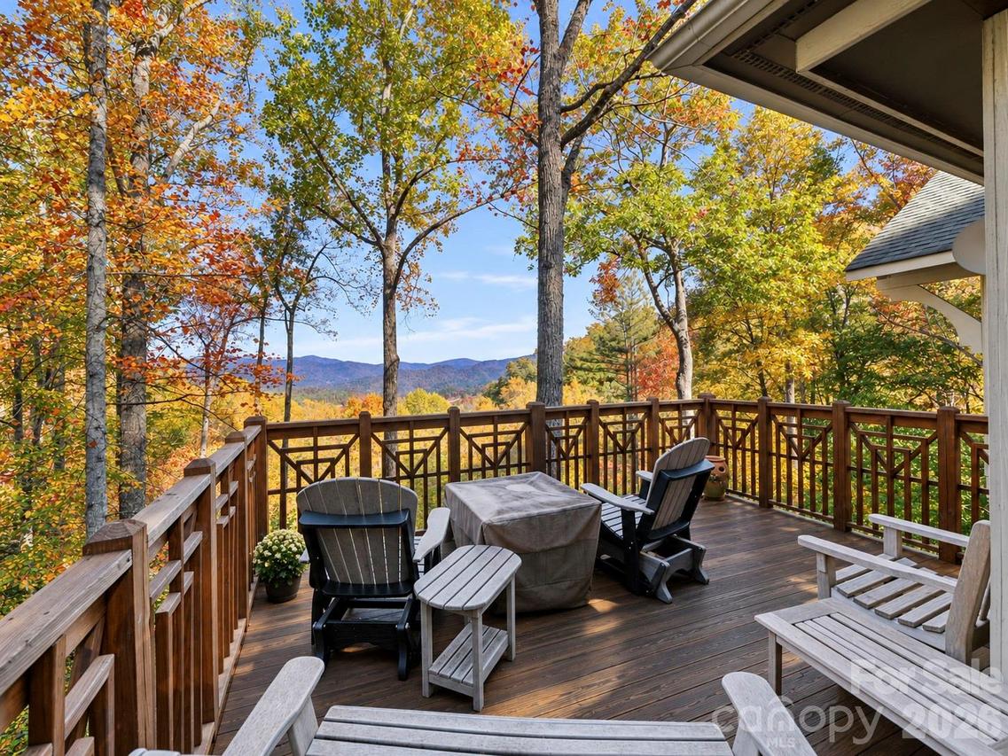 250 Creekside Way #C301, Burnsville, NC 28714