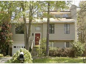 5022 Rolling Oak Ln., Charlotte, NC 28227