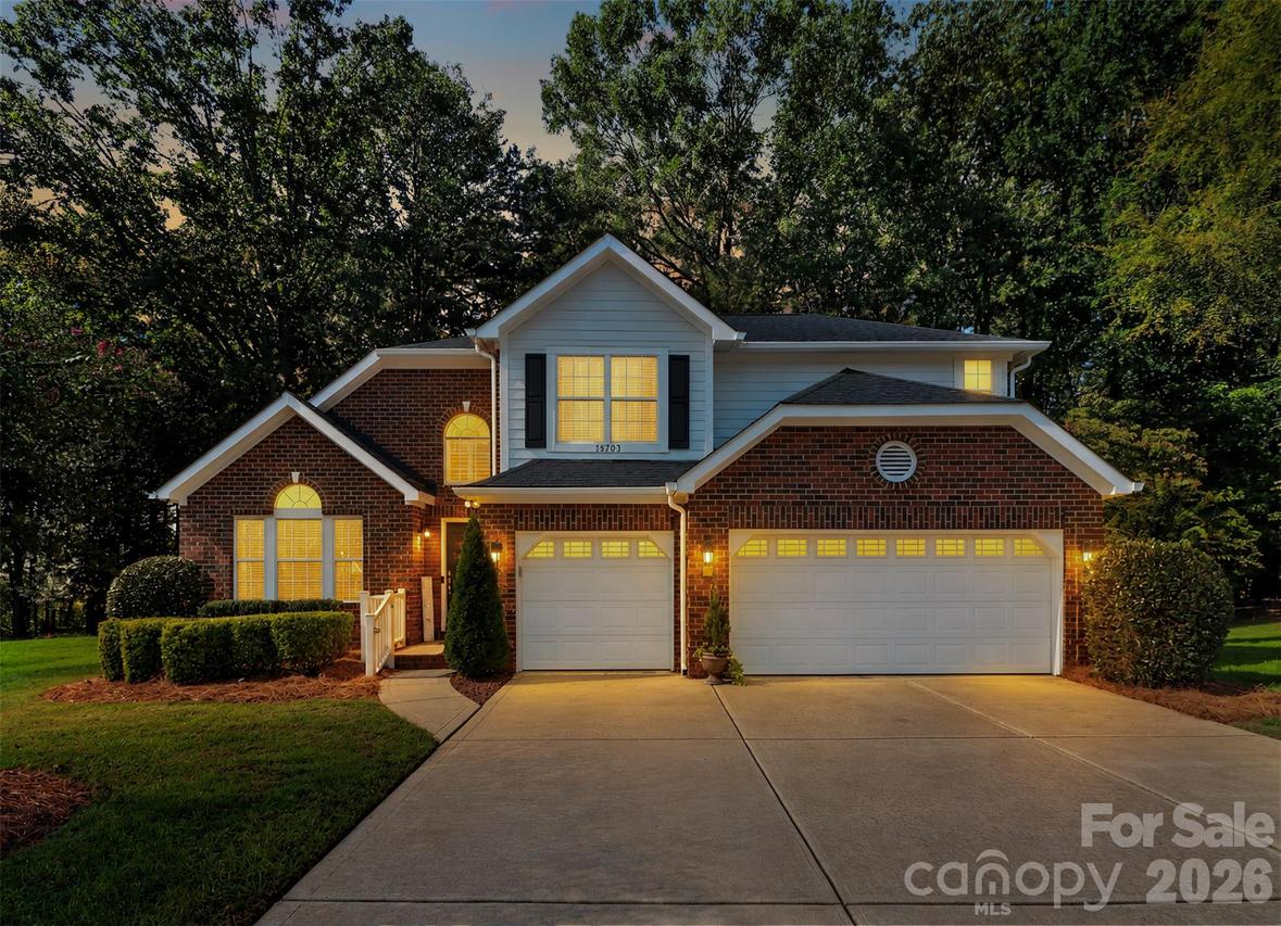 15703 Edenfield Dr., Huntersville, NC 28078