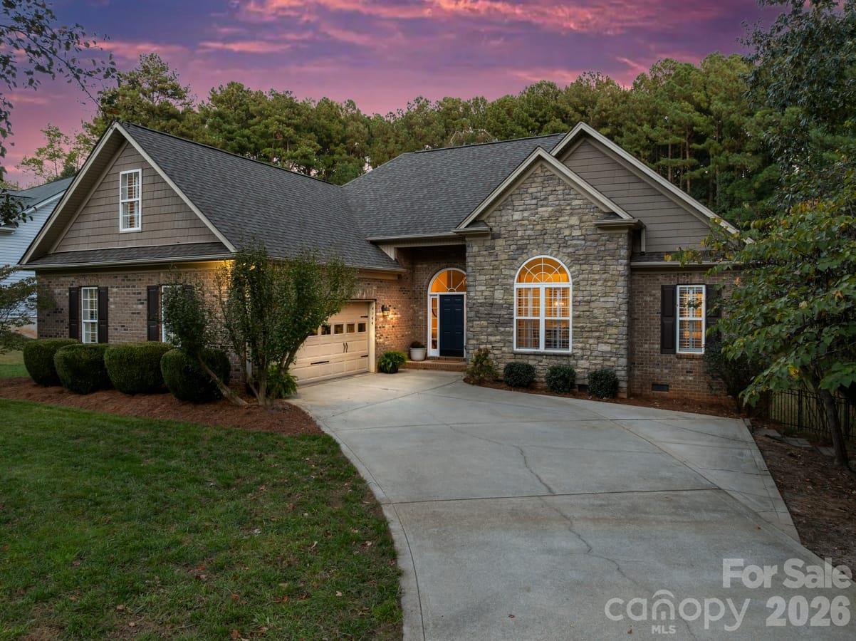 4144 Isle Of Pines Dr., Denver, NC 28037