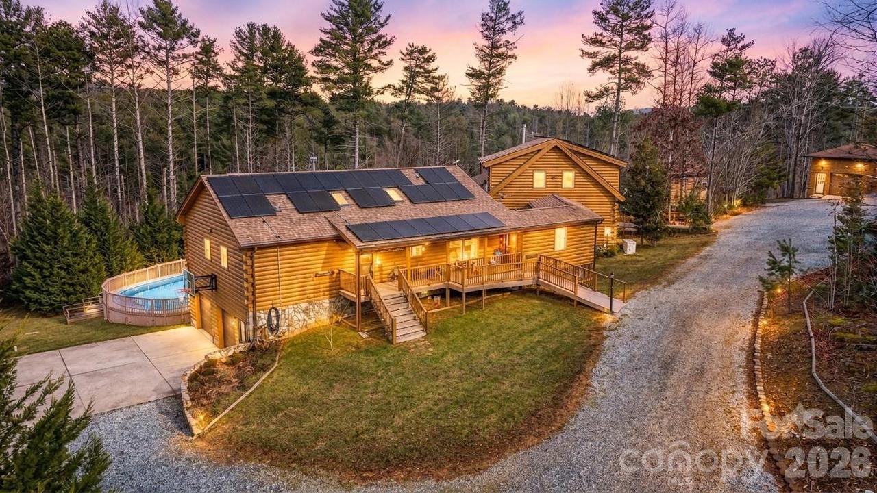 2257 Quiet Creek Ln., Lenoir, NC 28645