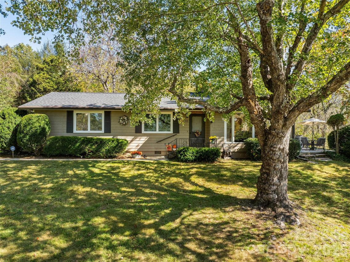 115 Wild Cherry Rd., Asheville, NC 28804