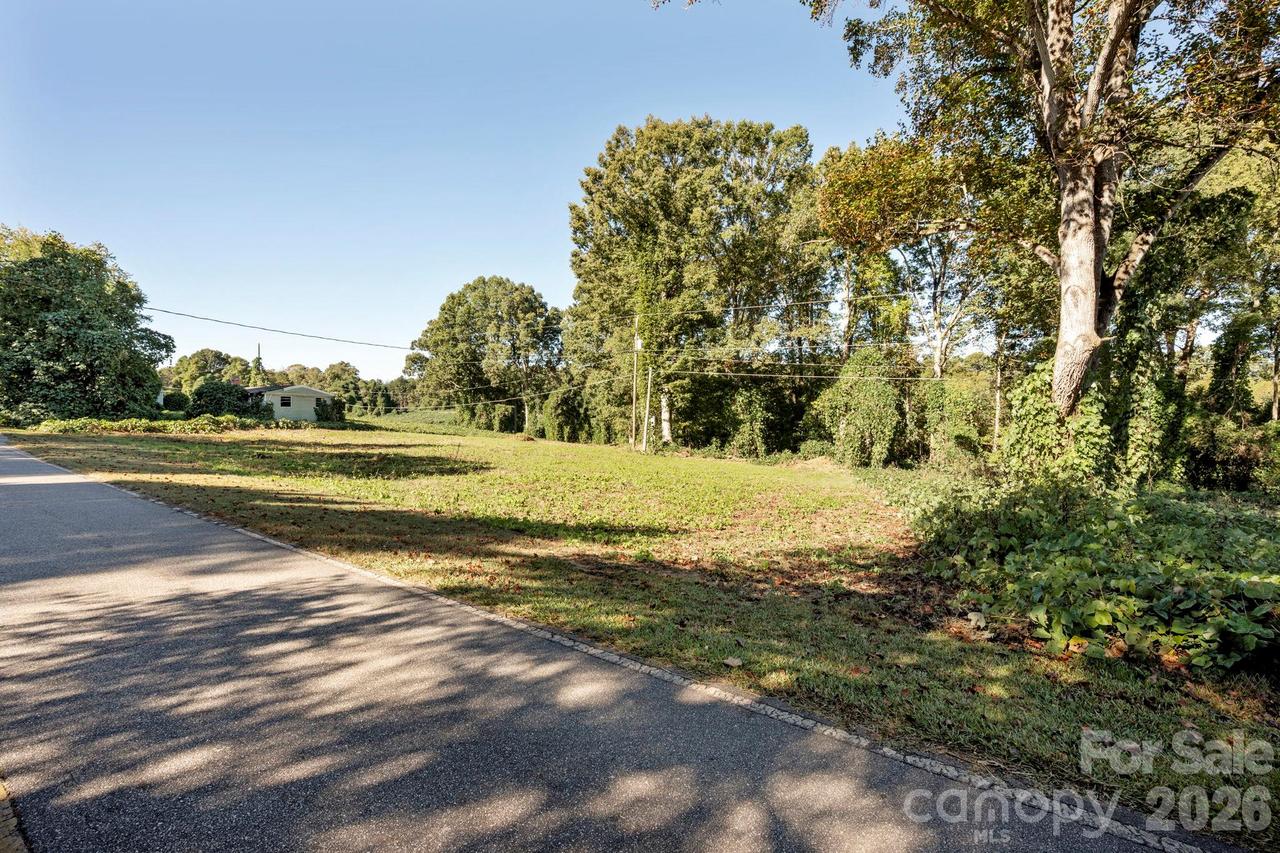 1483 Washington Ln., Catawba, NC 28609