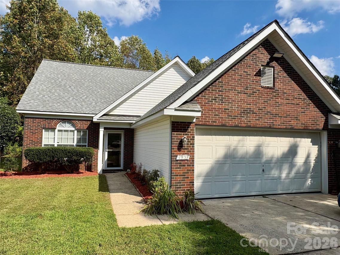 1937 Decatur Ct., Charlotte, NC 28213