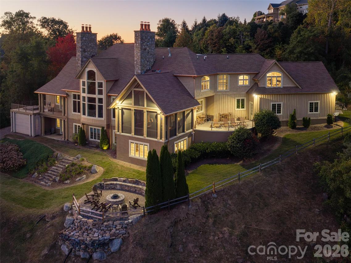 637 Altamont View, Asheville, NC 28804