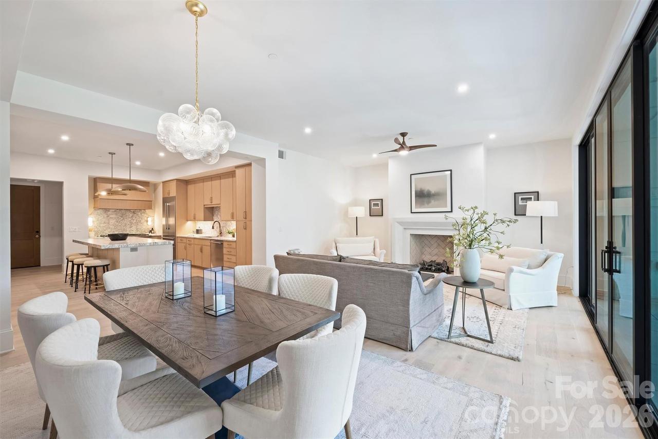 409 Queens Rd. #201, Charlotte, NC 28207