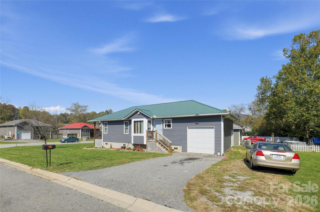 12 Janie Dr., Clyde, NC 28721