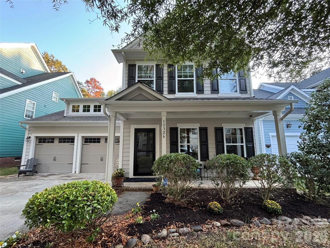13326 Pierre Reverdy Dr., Davidson, NC 28036
