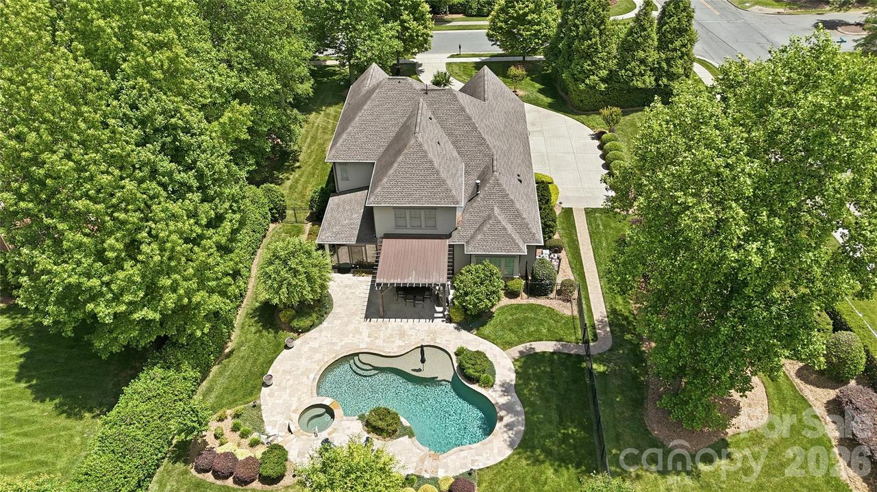 13632 Castleford Dr., Mint Hill, NC 28227