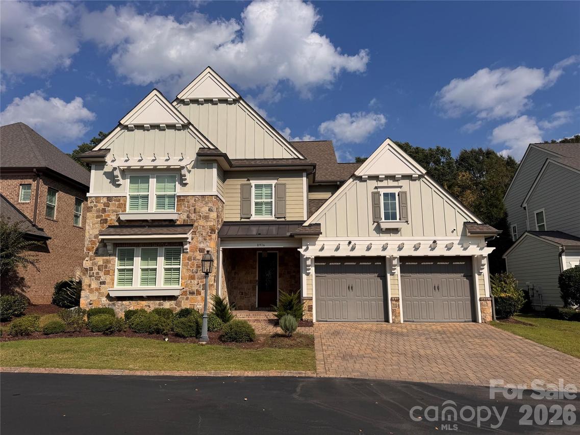 8916 Blakeney Dr., Charlotte, NC 28277