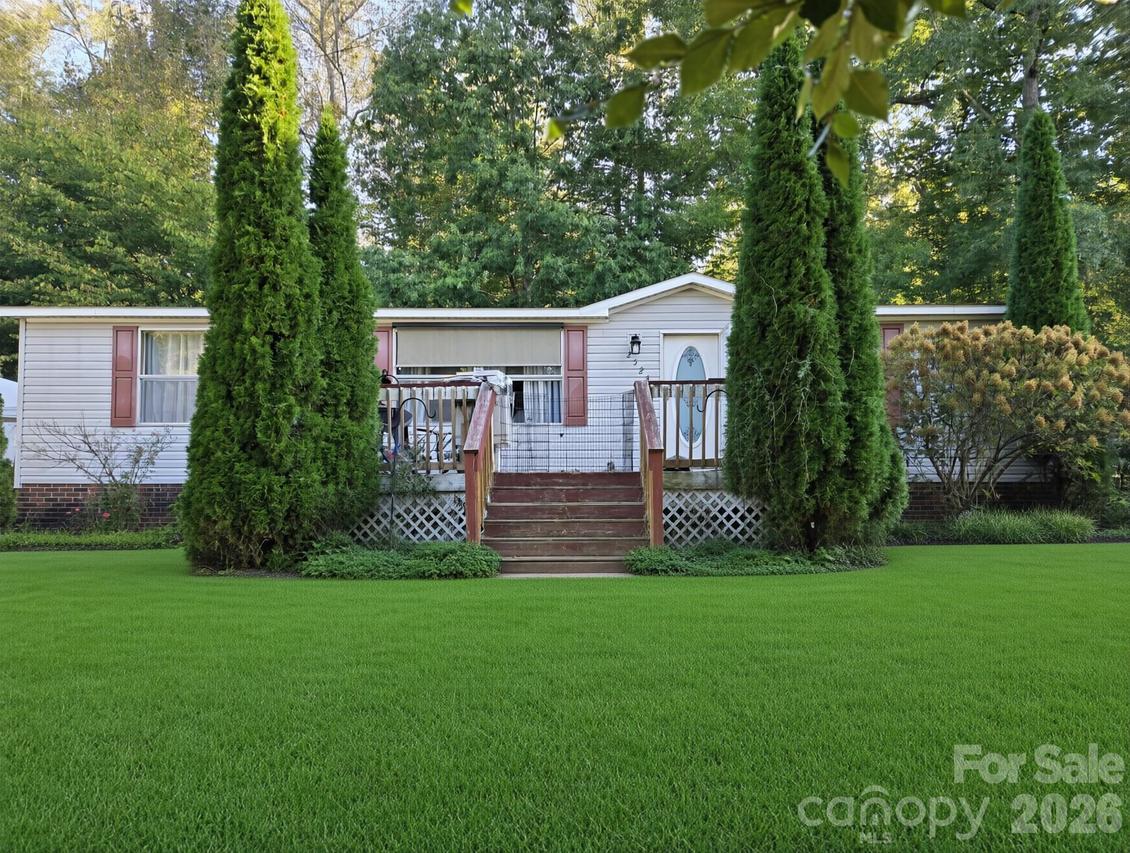 2524 Cabelos Dr., Lincolnton, NC 28092