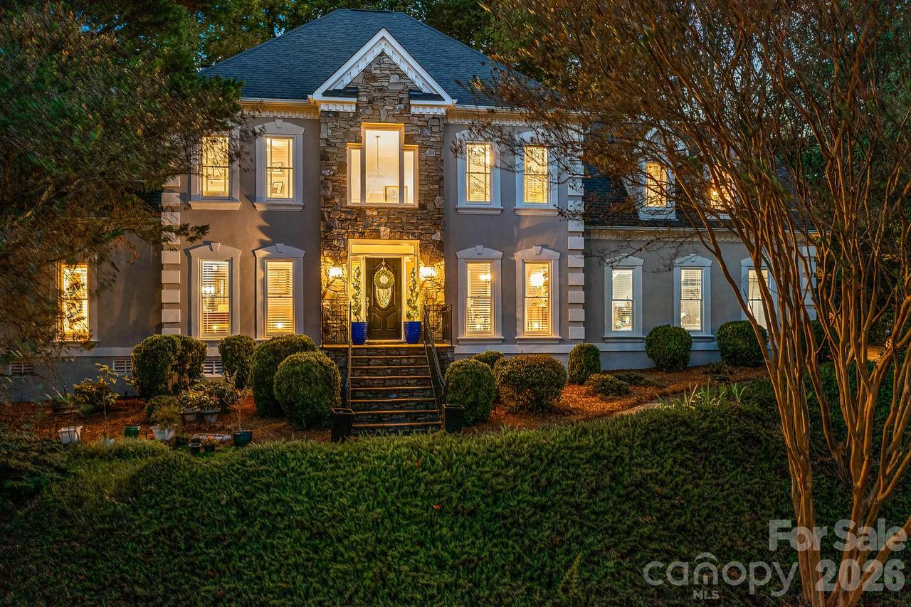 861 Kings Crossing Dr., Concord, NC 28027
