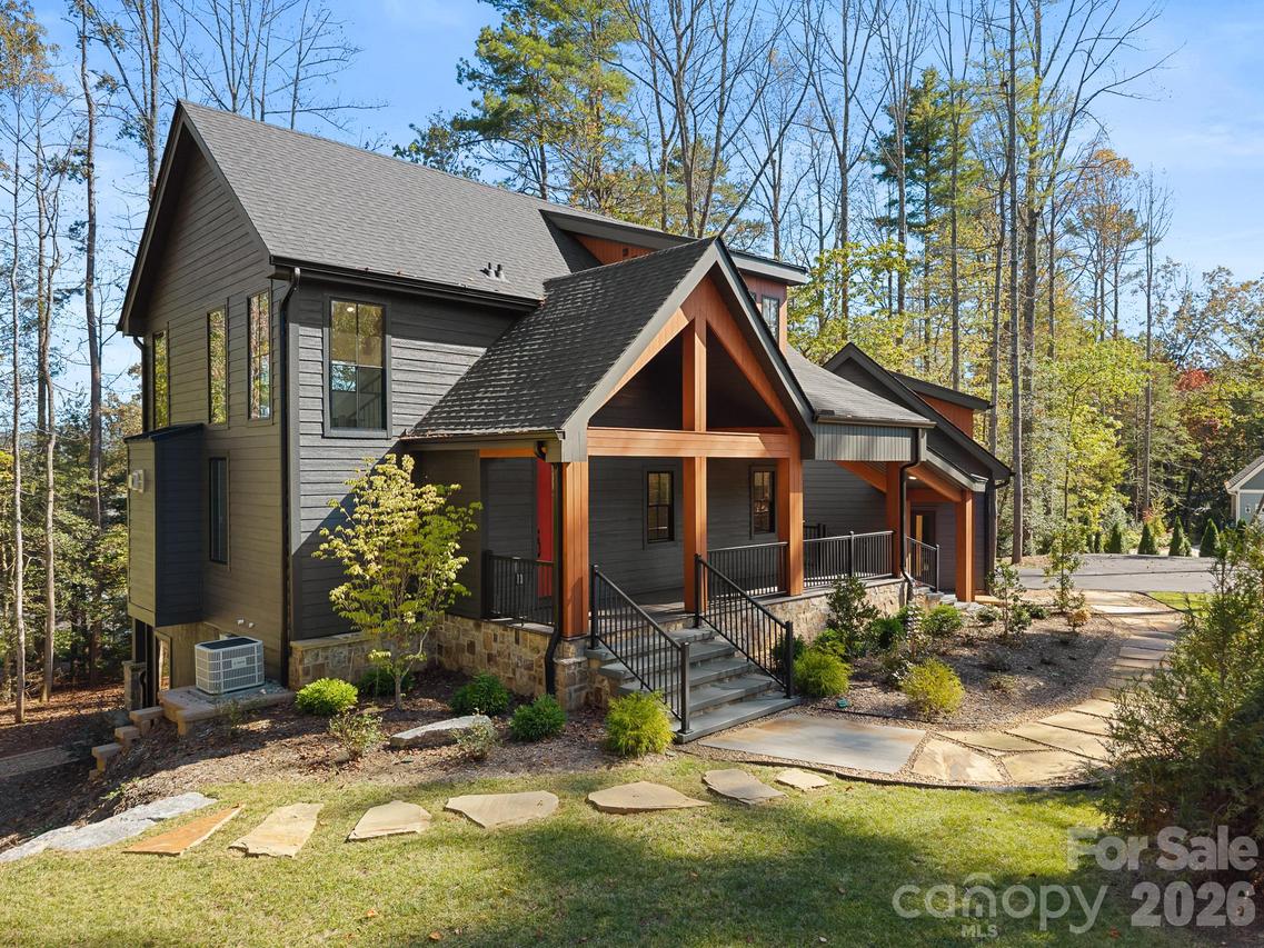 236 Glazener Rd., Brevard, NC 28712