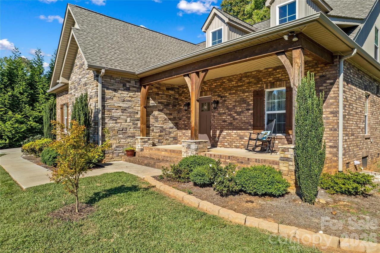 178 Nellwood Ct., Mocksville, NC 27028