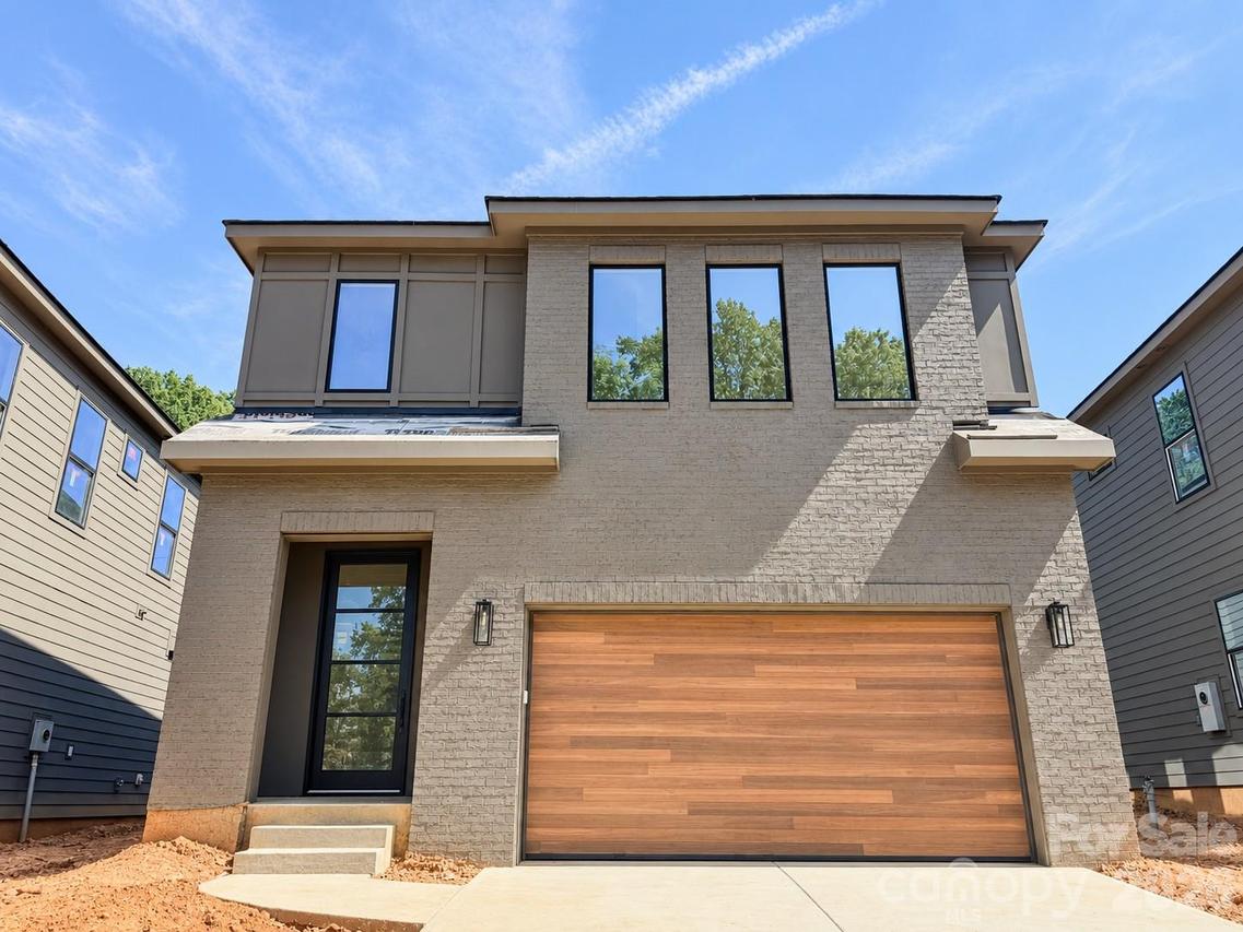 725 E 28th St., Charlotte, NC 28205