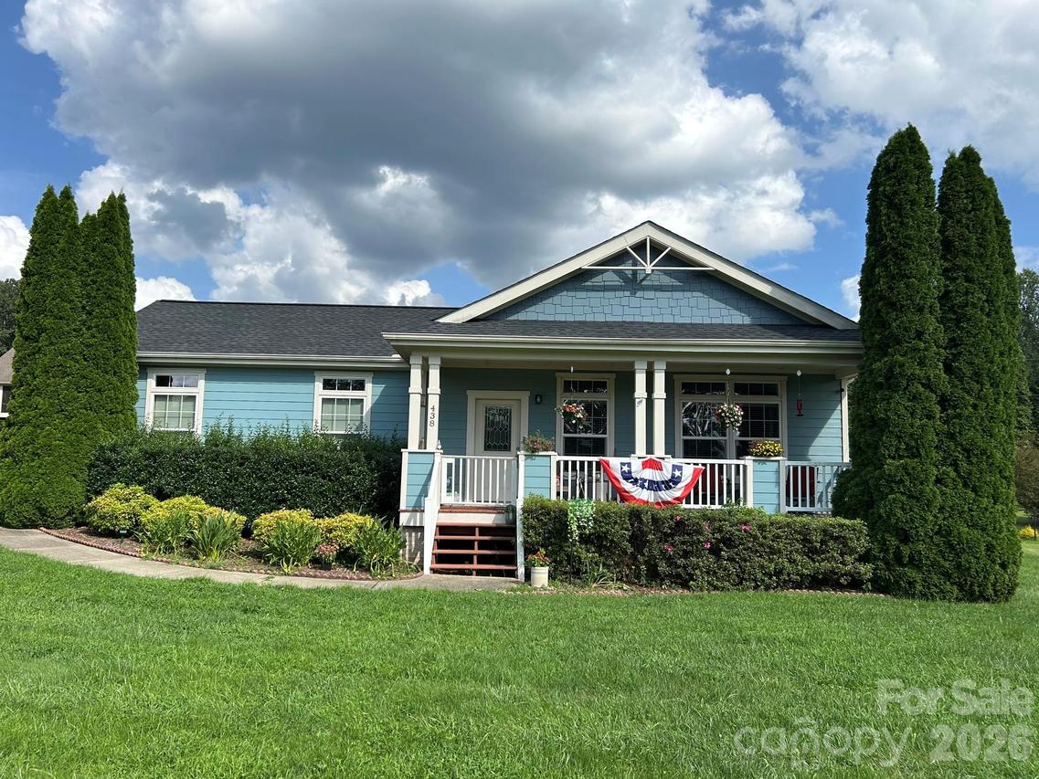 438 Oak Grove Rd., Flat Rock, NC 28731