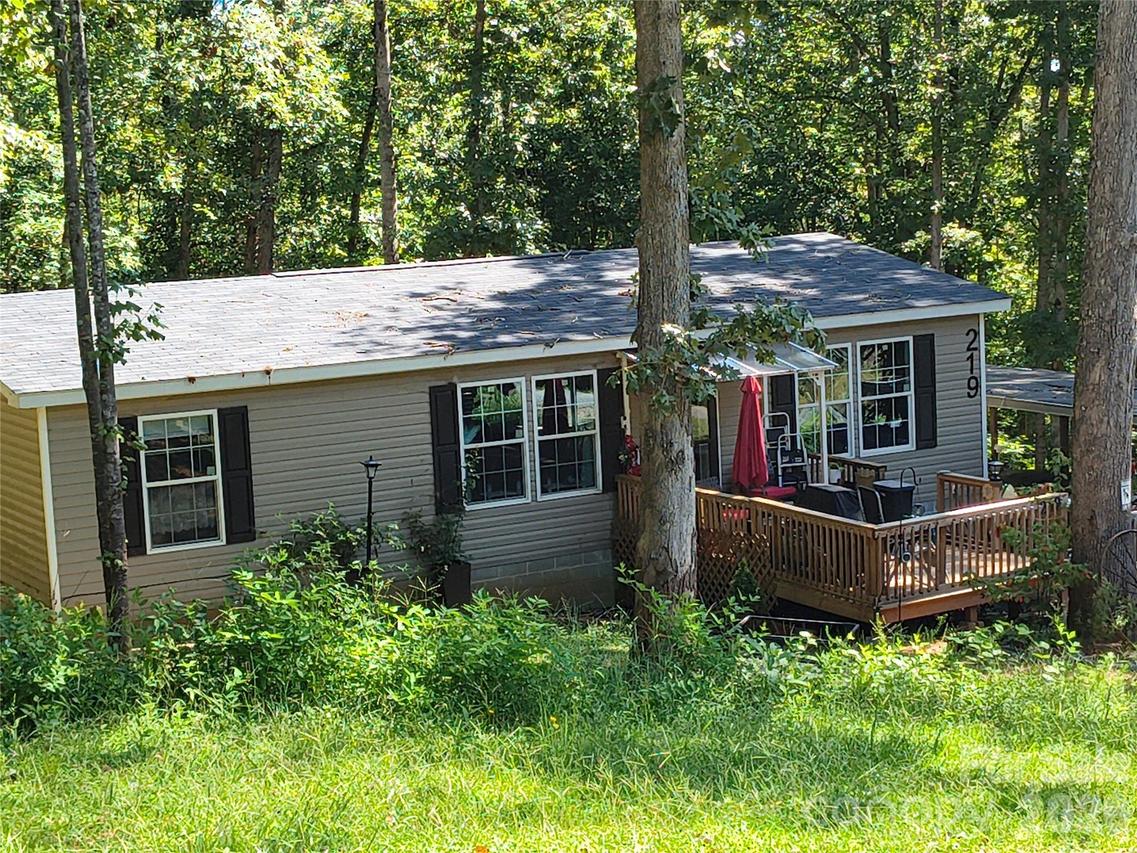 219 Hidden Brook Dr., Statesville, NC 28677
