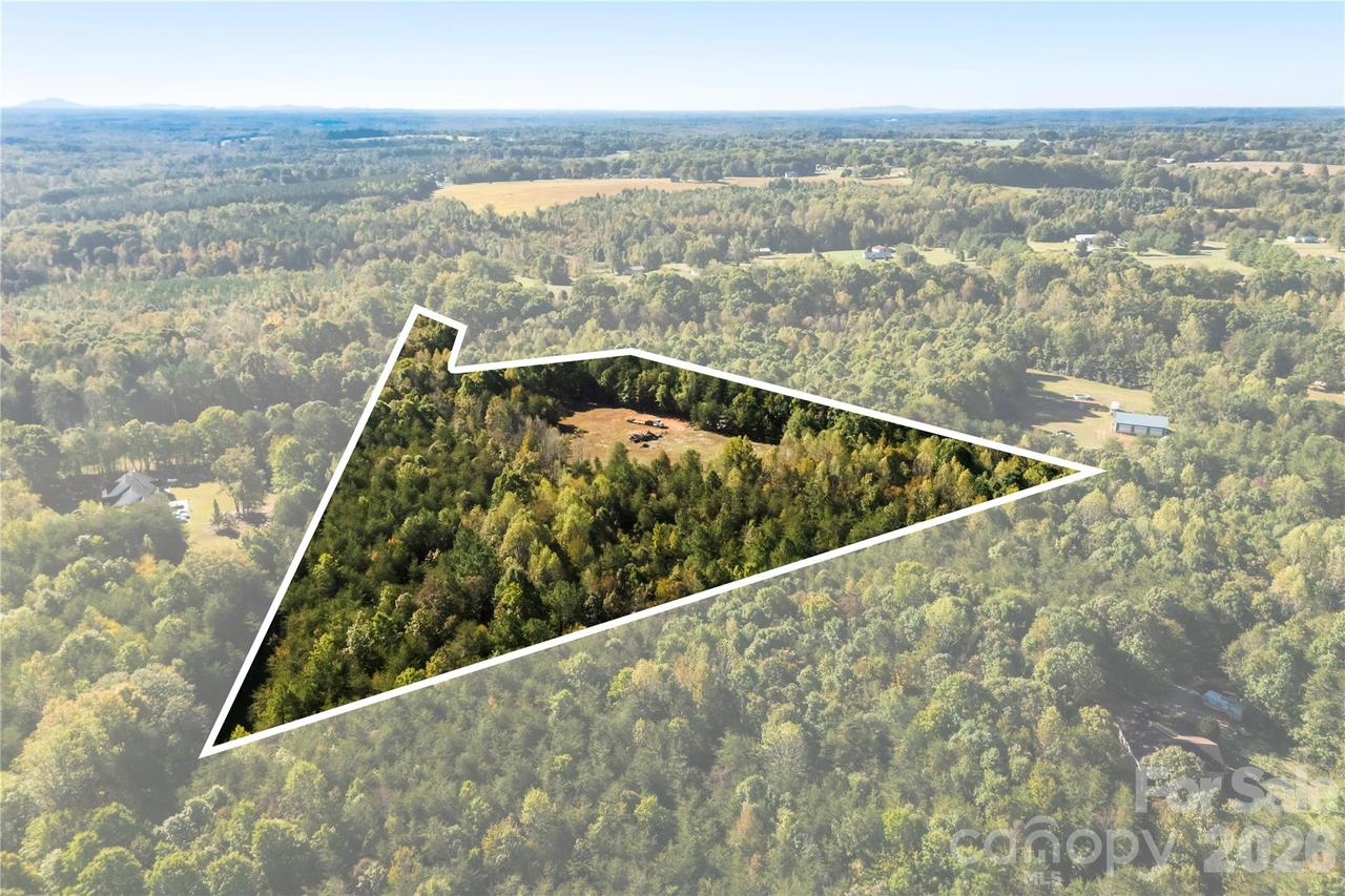 175 Eaker Dr., Cherryville, NC 28021