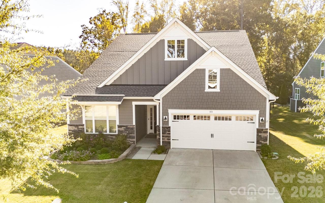 313 Picasso Tr., Mount Holly, NC 28120