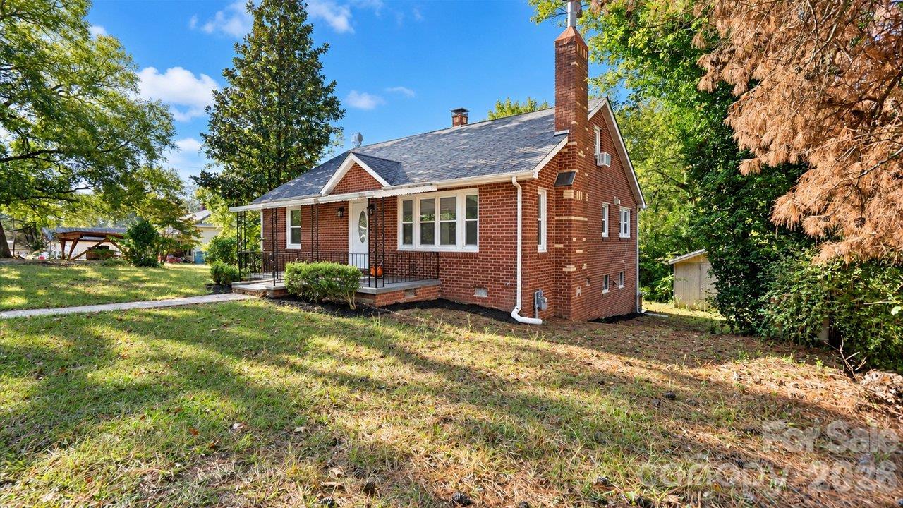 205 Sunrise Ave., Mount Gilead, NC 27306