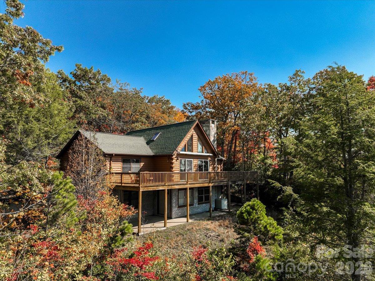 807 Pine Tree Rd., Spruce Pine, NC 28777