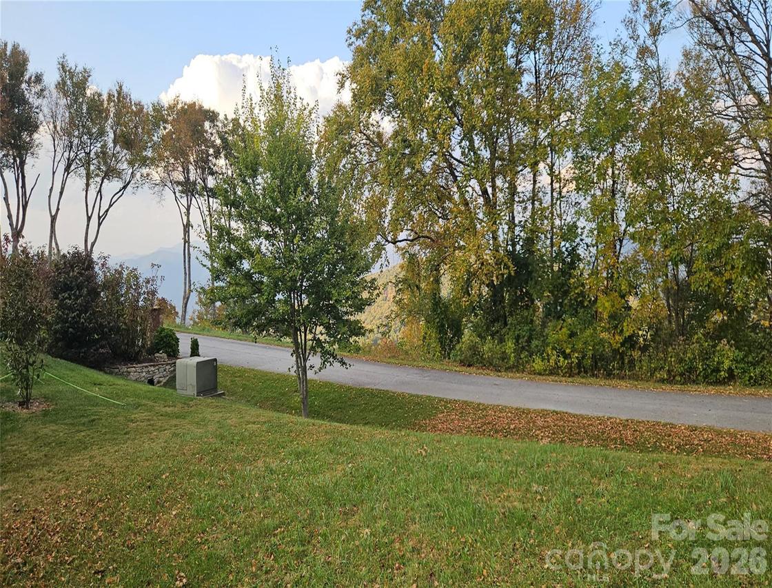 56 N Snow Ridge Dr. #9, Hendersonville, NC 28792