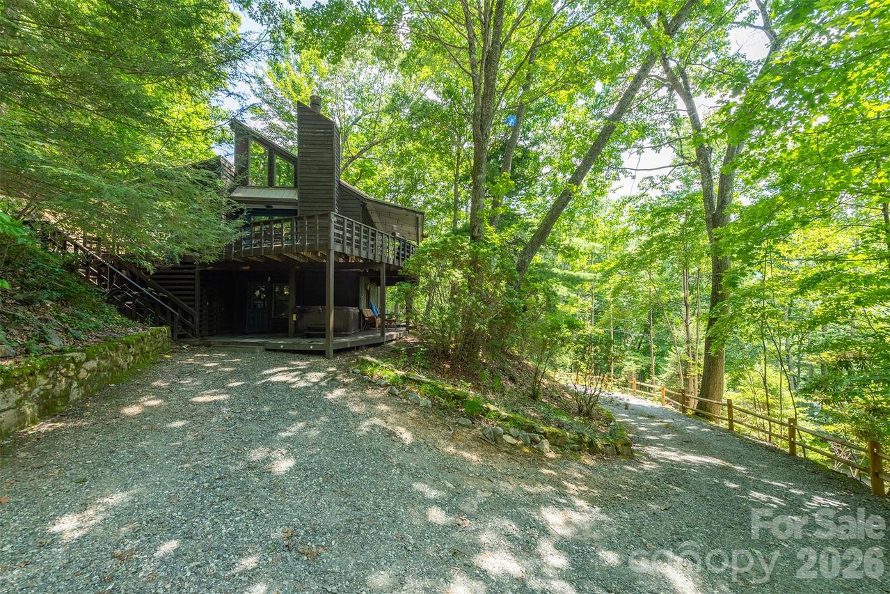 20 Gardenside Rd., Mars Hill, NC 28754