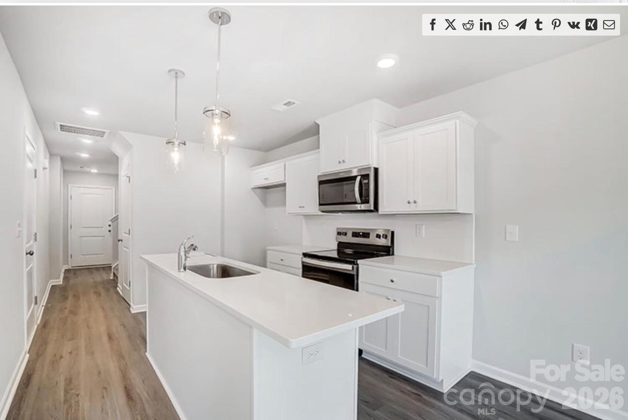 1316 Yadkin St., Statesville, NC 28677