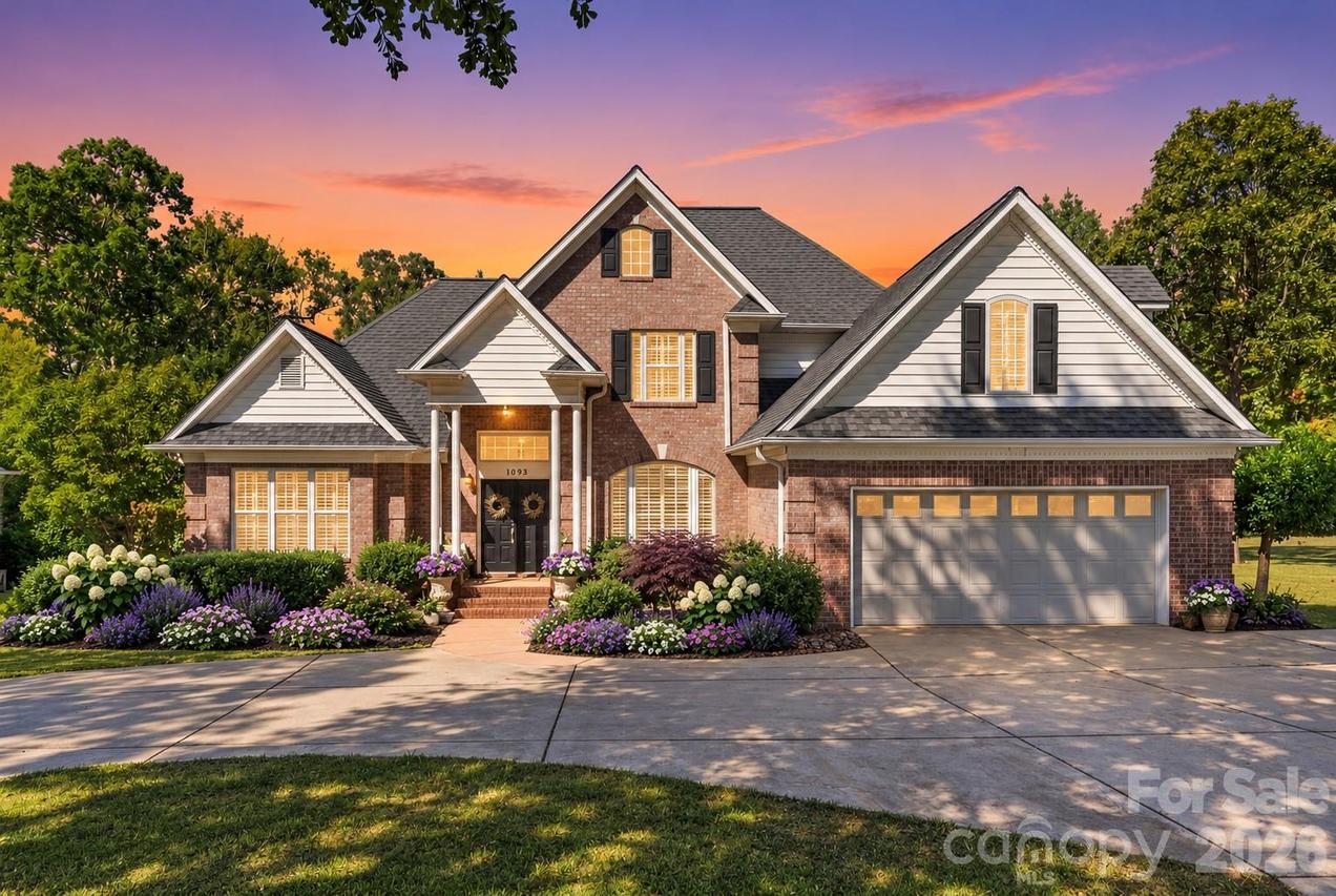 1093 Fairfield Dr., Gastonia, NC 28054