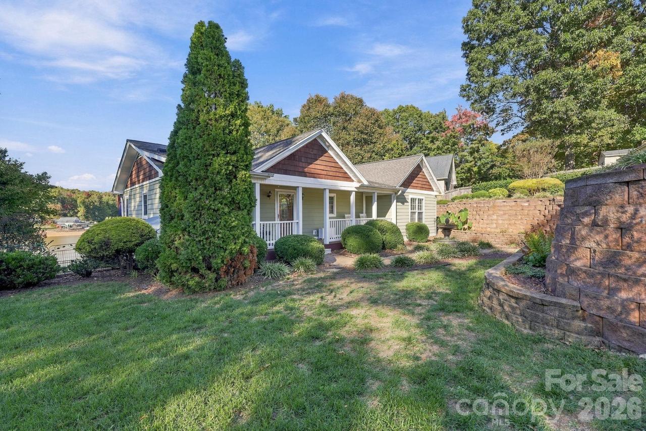 1332 Lake Drive 9 Dr., Lexington, NC 27292