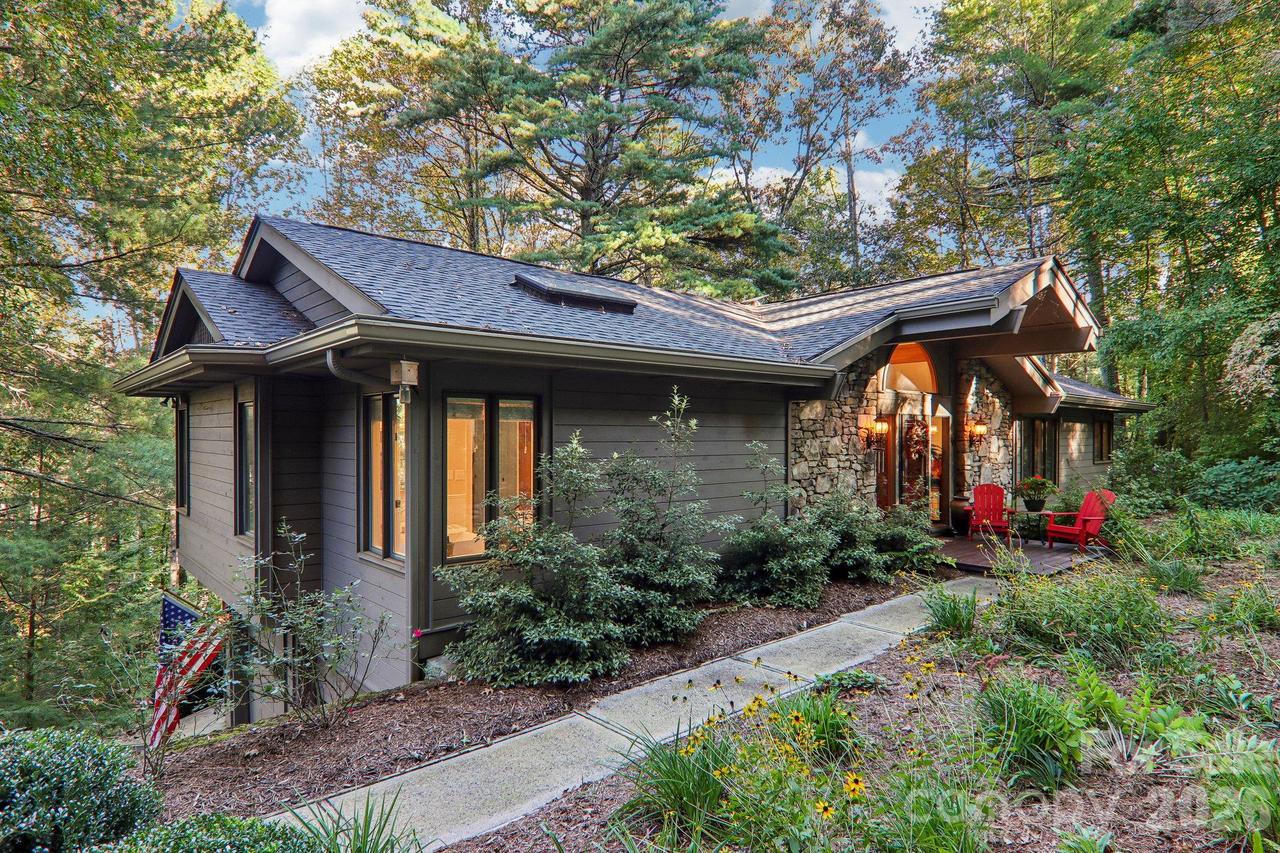 212 Pheasant Run, Hendersonville, NC 28739