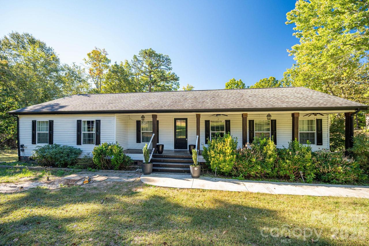 417 Pinnacle Rd., Kings Mountain, NC 28086