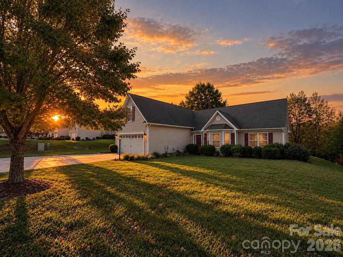 112 Ashton Bluff Cir., Mount Holly, NC 28120
