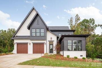 New Construction Homes For Sale This Week That Attend Myers Park High School: October 21st to October 27th