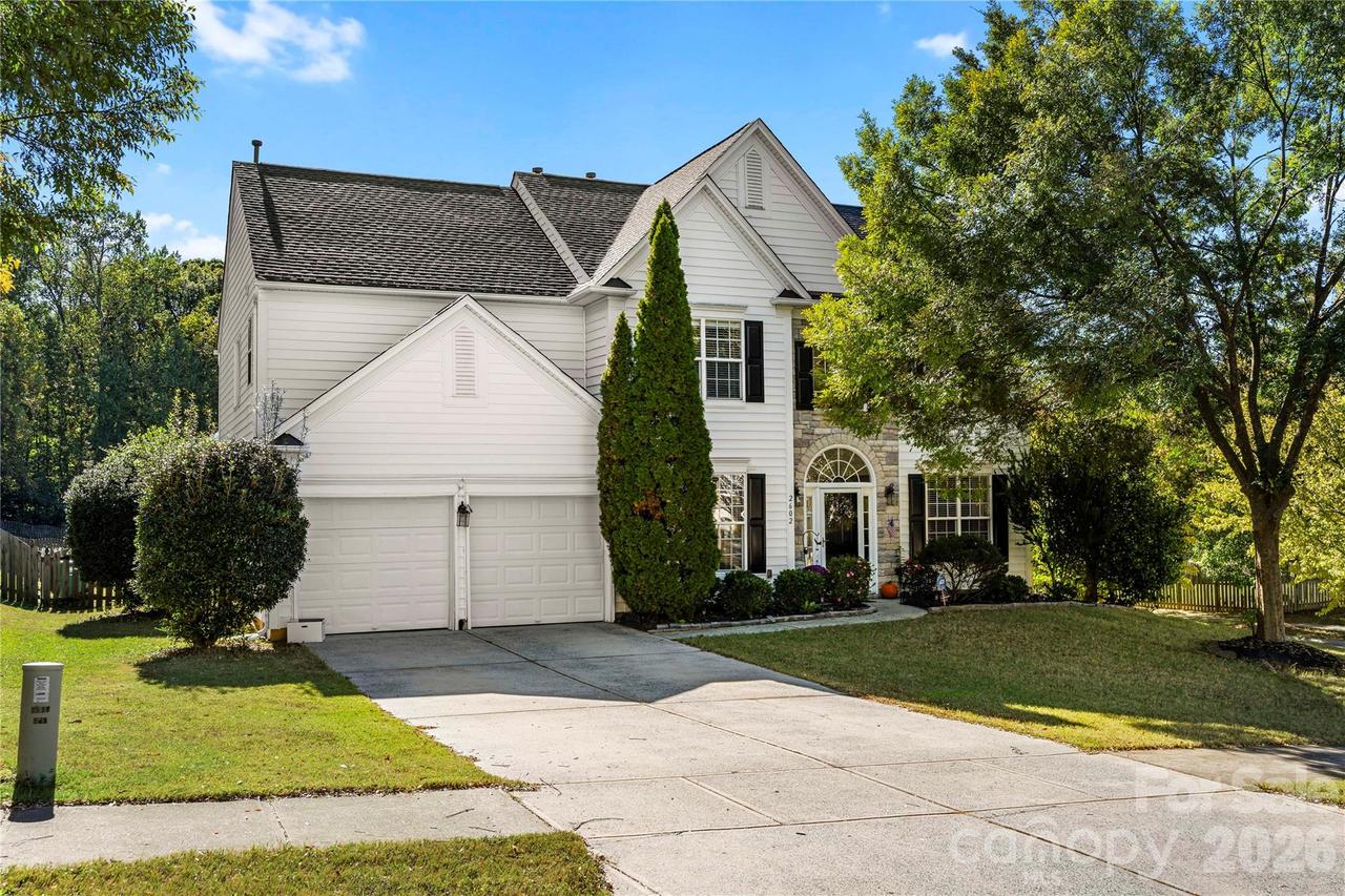 2602 Mullis Ln., Matthews, NC 28105