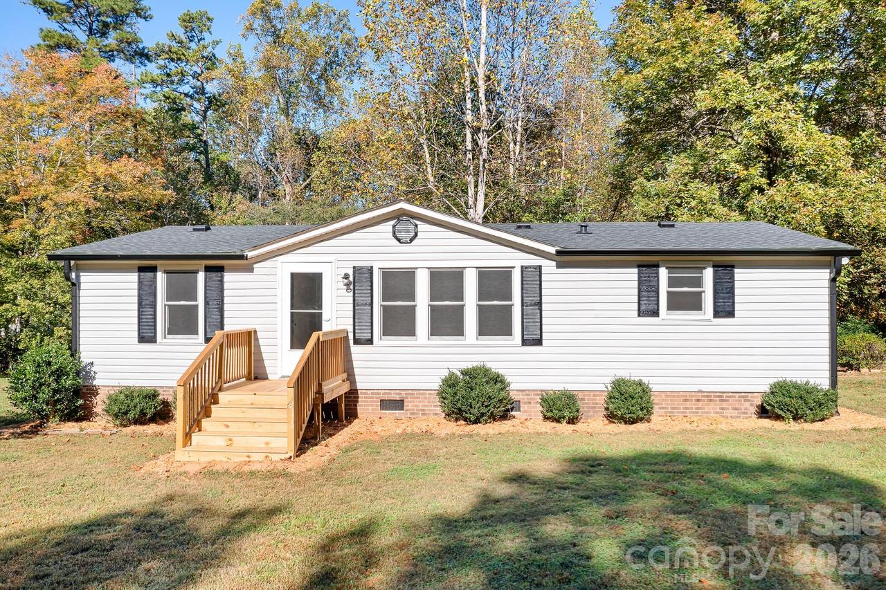 782 Monterey Dr., Iron Station, NC 28080