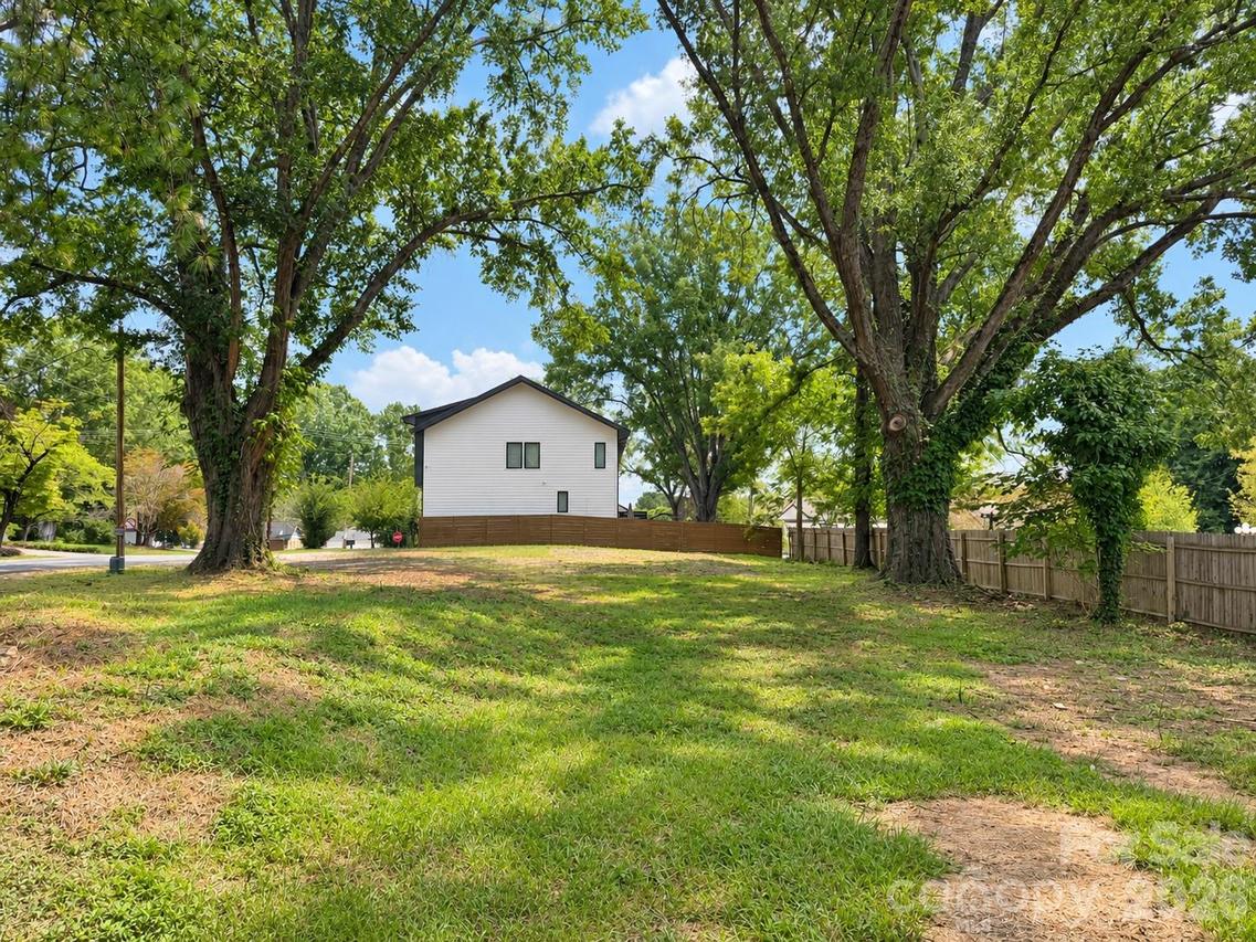 4420 Castleton Rd. #3, Charlotte, NC 28211